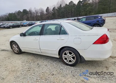 2006 Honda Accord Se z USA, uszkodzony, nr VIN 1HGCM56386A132735